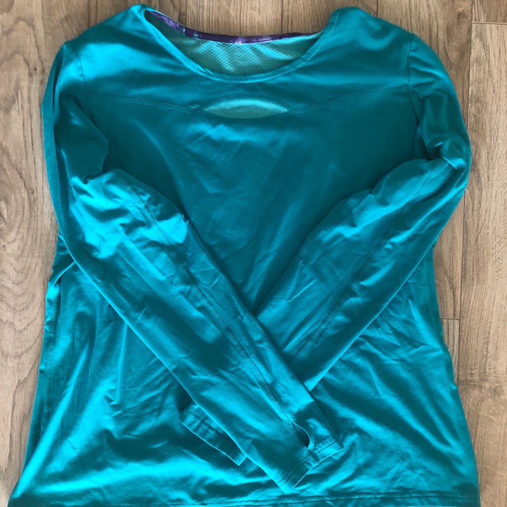 Lucy XL Long Sleeved Sweat Wicking Shirt